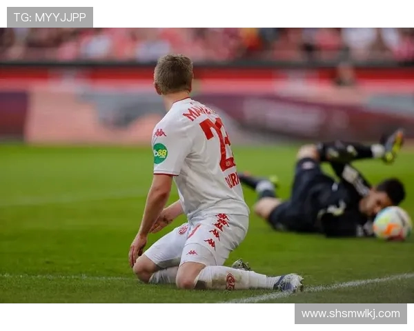 沃尔特马德出席欧青赛决赛发布会坚决回避回应有关拜仁的话题